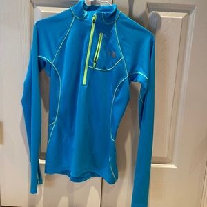 The North Face quarter zip size XS